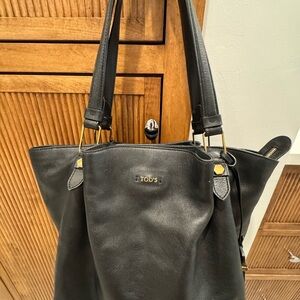 Tod’s Leather Tulip Bag Black